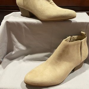 Old Navy bootie